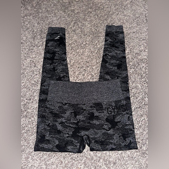 Women’s GYMSHARK Grey Camo Seamless Leggings Size Small - Picture 1 of 12